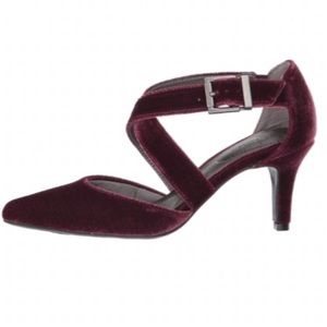 Life Stride Velvet Burgundy Pumps
